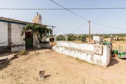 Quinta T2 para Venda em Ameixial (Santa Vitória e São Bento)