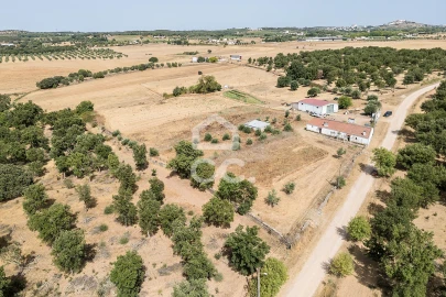 Quinta T2 para Venda em Ameixial (Santa Vitória e São Bento)