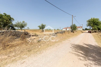 Quinta T2 para Venda em Ameixial (Santa Vitória e São Bento)