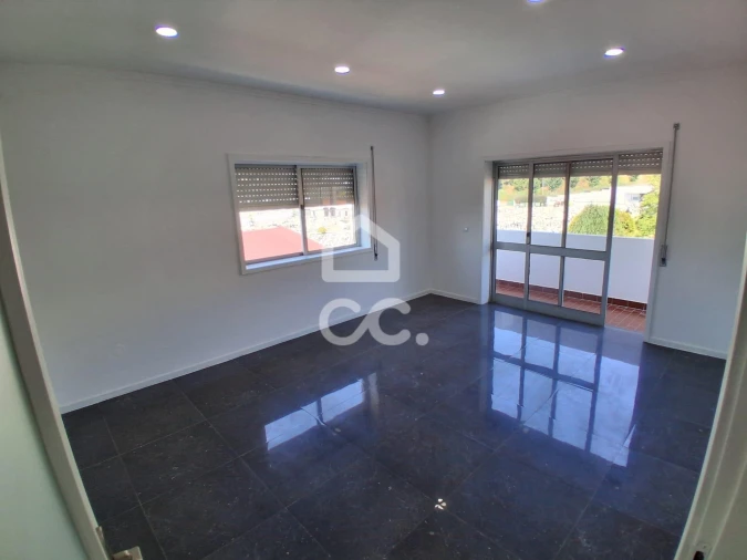 Apartamento T3 para Venda em Fânzeres e São Pedro da Cova Foto 5