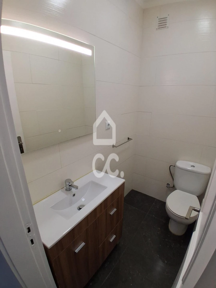 Apartamento T3 para Venda em Fânzeres e São Pedro da Cova Foto 22