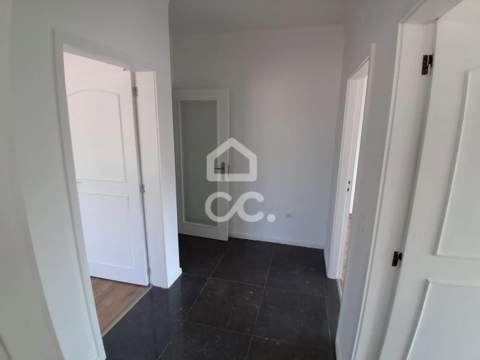 Apartamento T3 para Venda em Fânzeres e São Pedro da Cova Foto 20