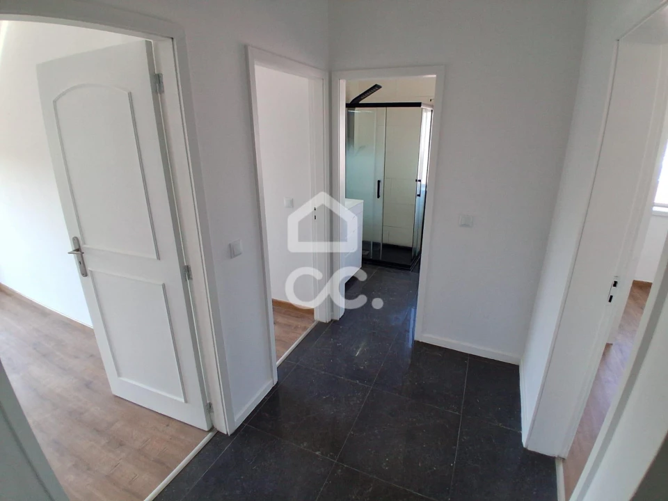 Apartamento T3 para Venda em Fânzeres e São Pedro da Cova Foto 15