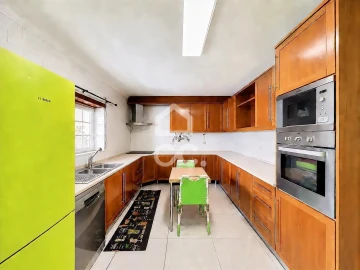 Moradia T3 para Venda em Tornada e Salir do Porto