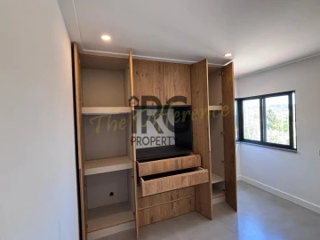 Moradia T5 para Venda em Quarteira