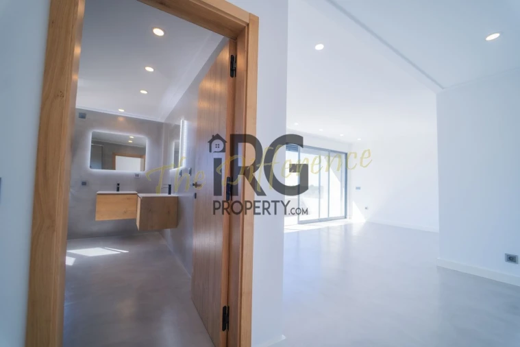Moradia T5 para Venda em Quarteira Foto 27