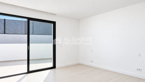 Moradia T5 para Venda em Almancil