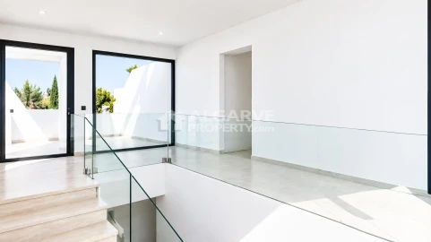 Moradia T5 para Venda em Almancil