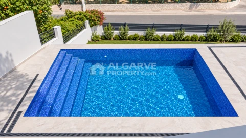 Moradia T5 para Venda em Almancil