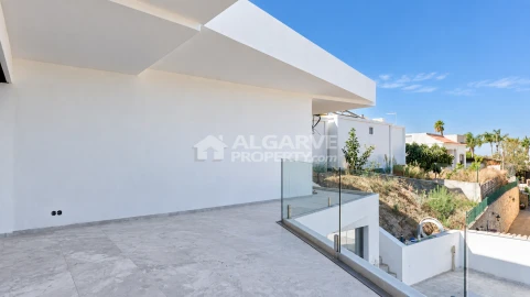 Moradia T5 para Venda em Almancil