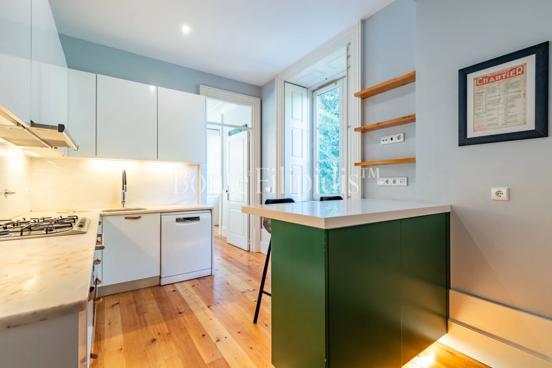Apartamento T4 para Arrendamento em Cedofeita, Santo Ildefonso, Sé, Miragaia, São Nicolau e Vitória Foto 11