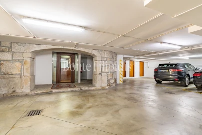 Apartamento T4 para Arrendamento em Cedofeita, Santo Ildefonso, Sé, Miragaia, São Nicolau e Vitória