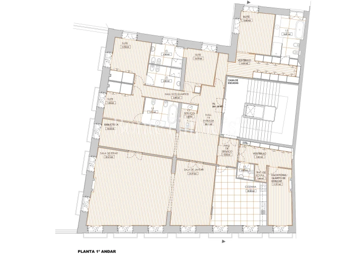 Apartamento T4 para Arrendamento em Cedofeita, Santo Ildefonso, Sé, Miragaia, São Nicolau e Vitória Planta 3