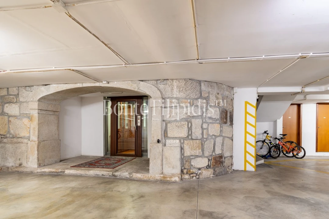 Apartamento T4 para Arrendamento em Cedofeita, Santo Ildefonso, Sé, Miragaia, São Nicolau e Vitória Foto 35