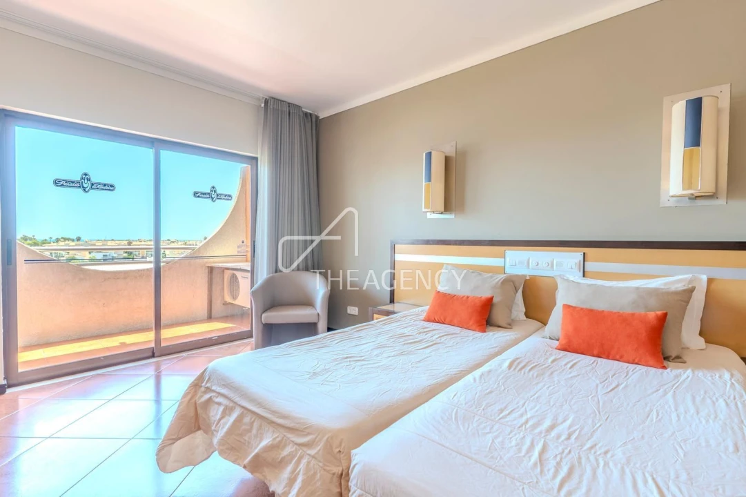 Apartamento T1 para Venda em Albufeira e Olhos de Água Foto 11