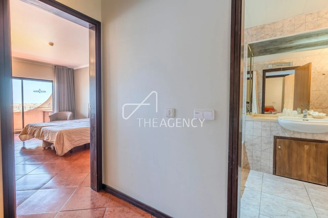 Apartamento T1 para Venda em Albufeira e Olhos de Água Foto 17