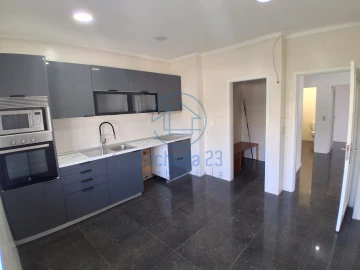 Apartamento T3 para Venda em Fânzeres e São Pedro da Cova