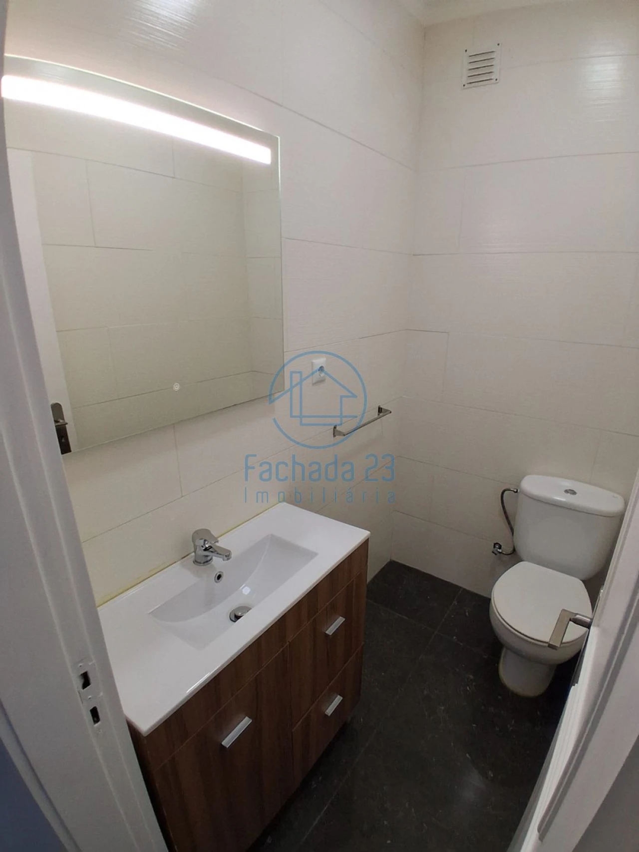 Apartamento T3 para Venda em Fânzeres e São Pedro da Cova Foto 8