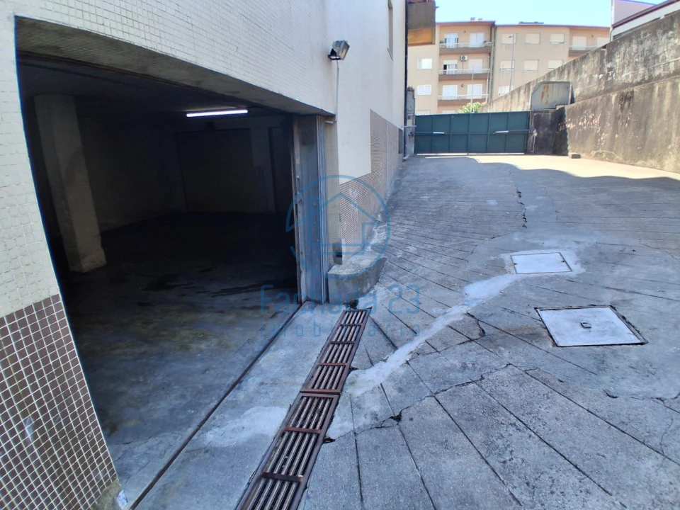 Apartamento T3 para Venda em Fânzeres e São Pedro da Cova Foto 26