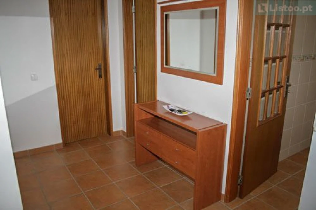 Apartamento T1 para Venda em Lagos (São Sebastião e Santa Maria) Foto 7