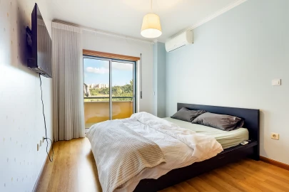Apartamento T3 para Venda em Vialonga