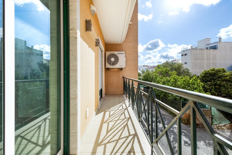 Apartamento T3 para Venda em Vialonga Foto 9