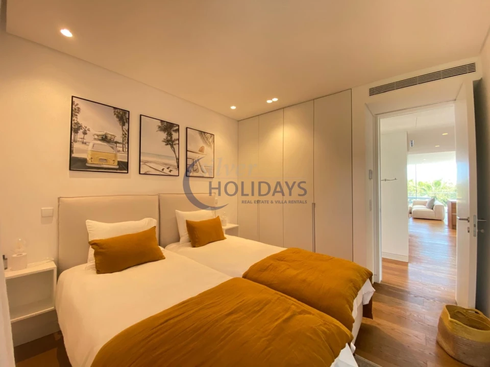 Apartamento T3 para Arrendamento férias em Quarteira Foto 16