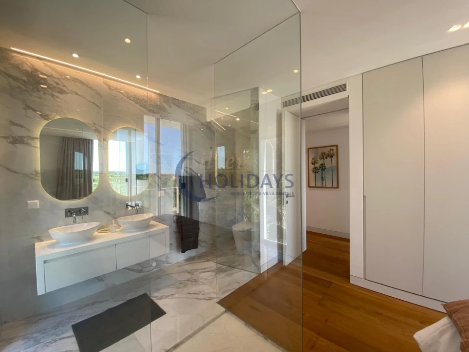 Apartamento T3 para Arrendamento férias em Quarteira Foto 21