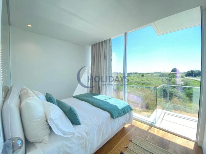 Apartamento T3 para Arrendamento férias em Quarteira Foto 24