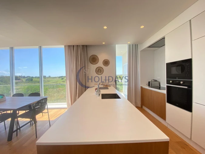 Apartamento T3 para Arrendamento férias em Quarteira Foto 3