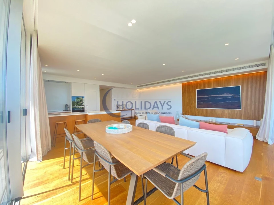 Apartamento T3 para Arrendamento férias em Quarteira Foto 12
