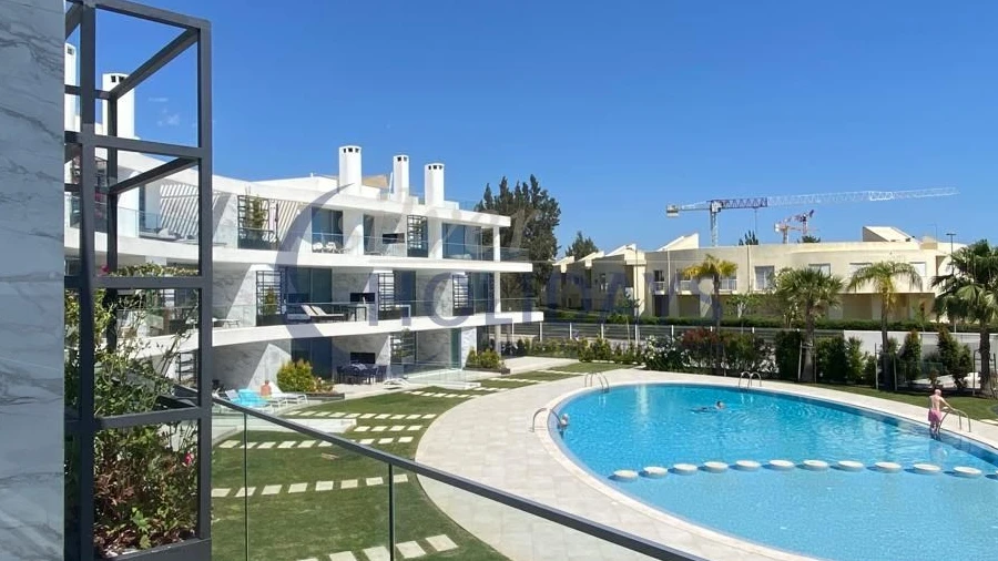Apartamento T3 para Arrendamento férias em Quarteira