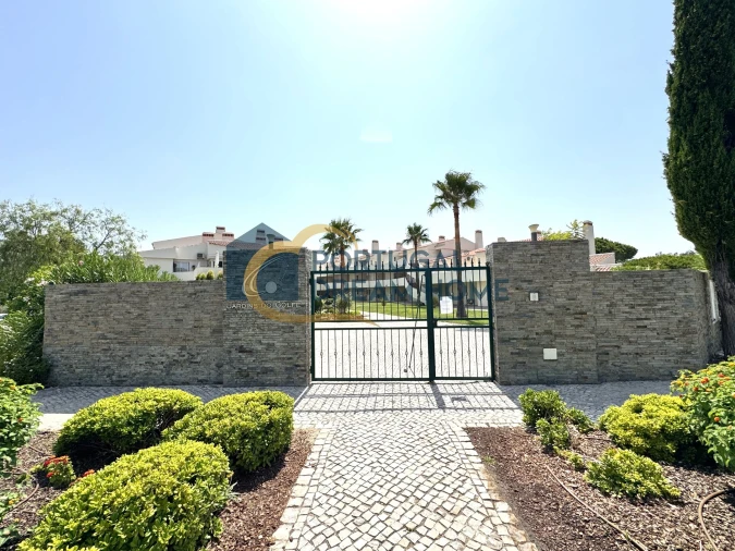 Apartamento T2 para Venda em Almancil Foto 3