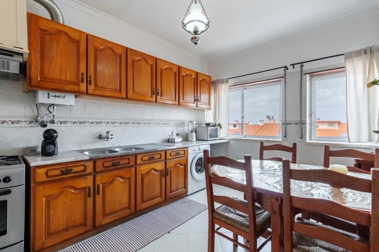 Apartamento T2 para Venda em Algueirão-Mem Martins Foto 16