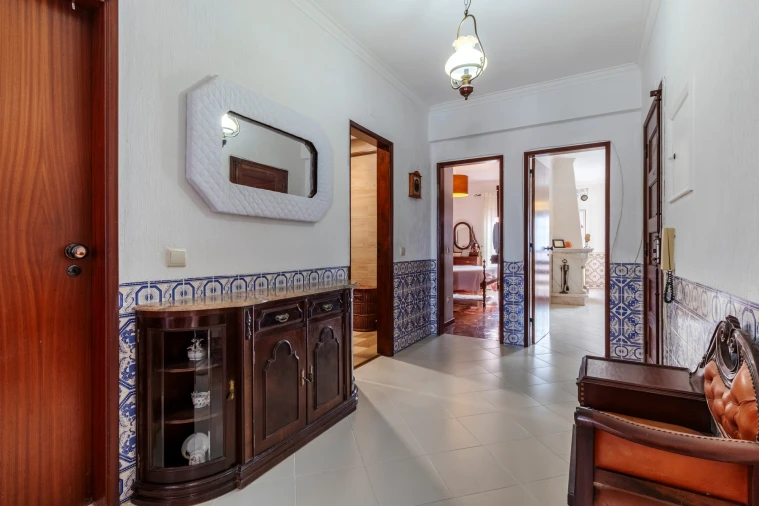 Apartamento T2 para Venda em Algueirão-Mem Martins Foto 3