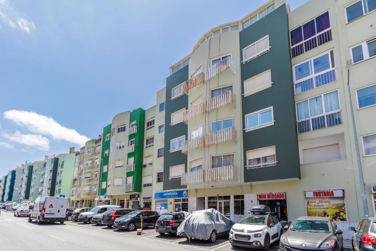 Apartamento T2 para Venda em Cacém e São Marcos Foto 2