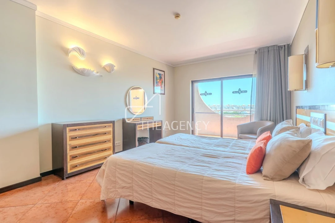 Apartamento T1 para Venda em Albufeira e Olhos de Água Foto 12