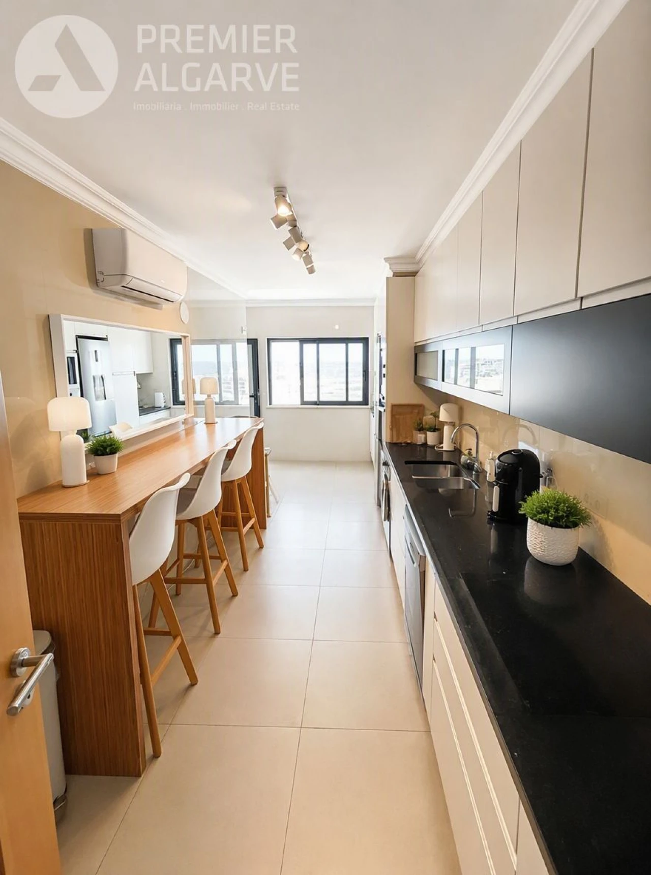Apartamento T3 para Venda em Faro (Sé e São Pedro) Foto 4