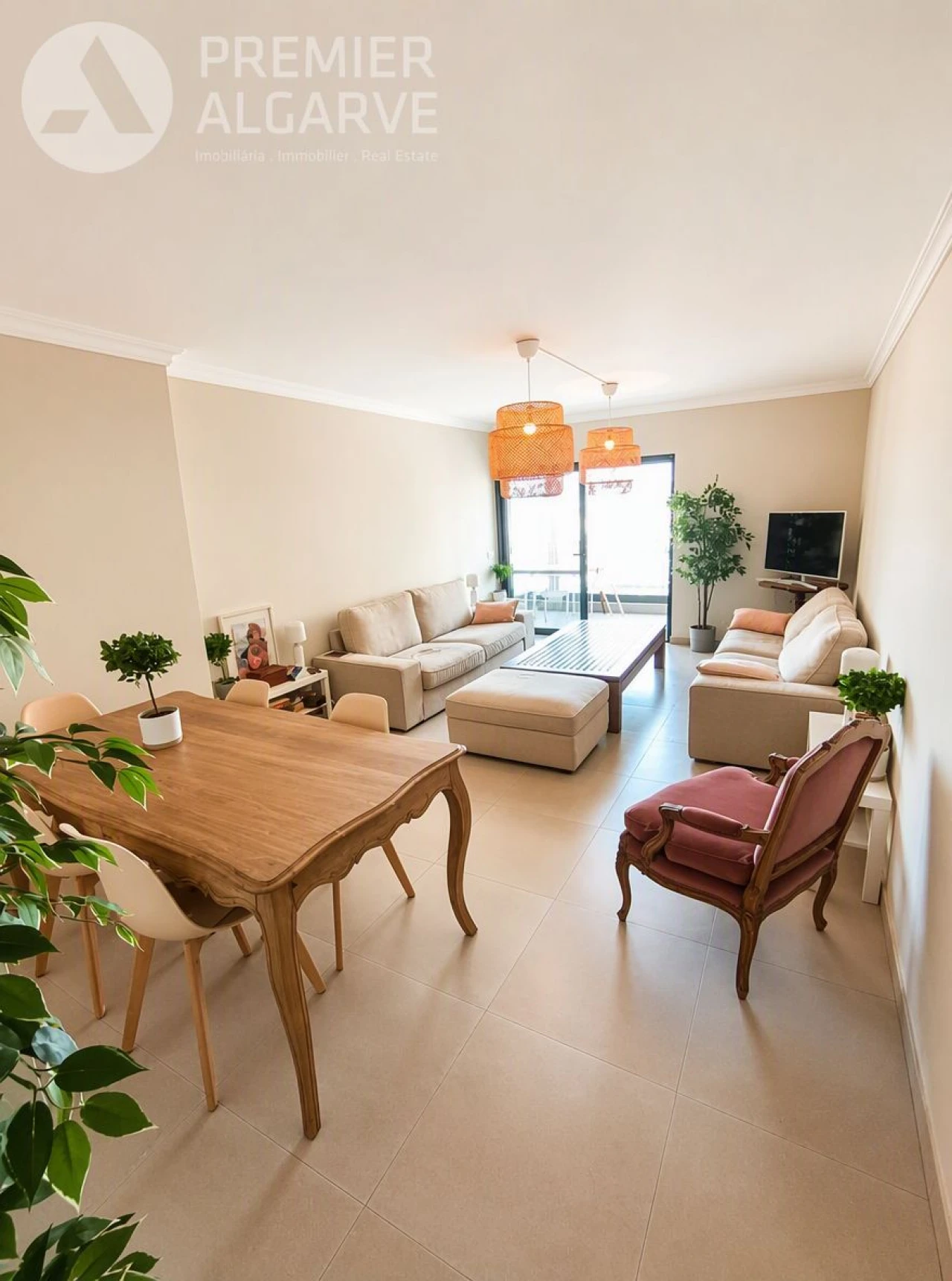Apartamento T3 para Venda em Faro (Sé e São Pedro) Foto 1