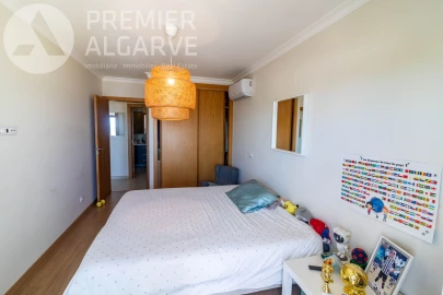 Apartamento T3 para Venda em Faro (Sé e São Pedro)