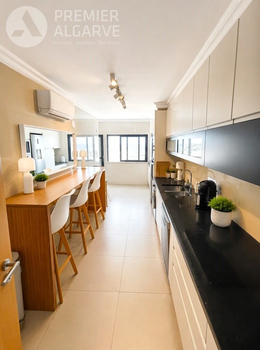 Apartamento T3 para Venda em Faro (Sé e São Pedro) Foto 3