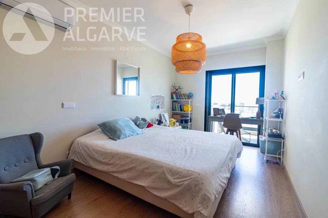 Apartamento T3 para Venda em Faro (Sé e São Pedro) Foto 18