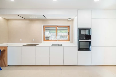 Moradia T4 para Venda em Alcabideche