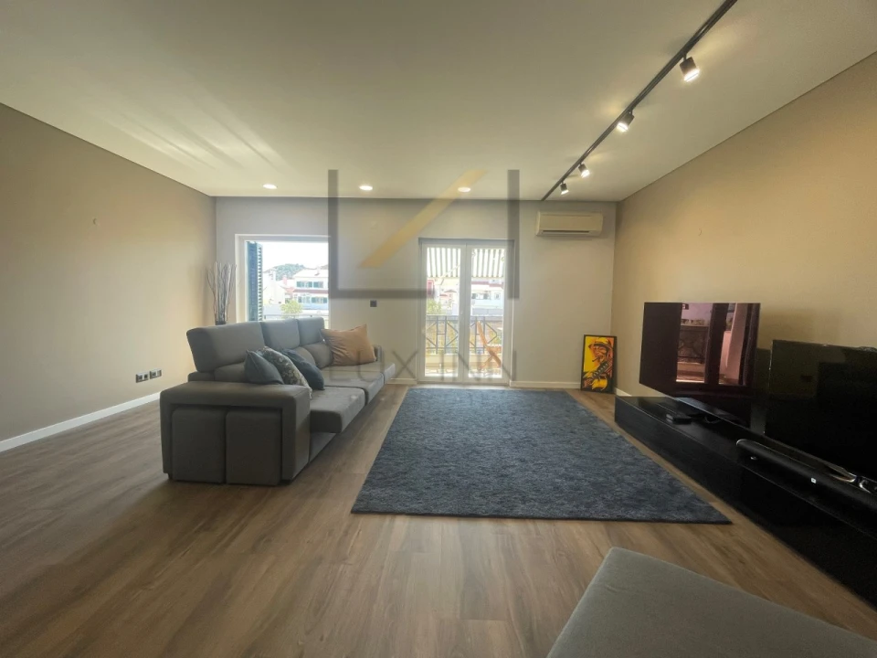 Apartamento T3 para Venda em Palmela Foto 2