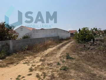 Terreno para Venda em Dois Portos e Runa