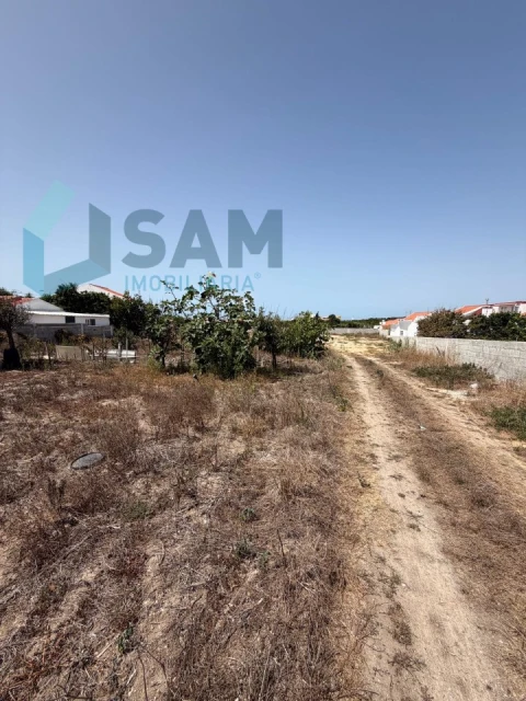 Terreno para Venda em Dois Portos e Runa