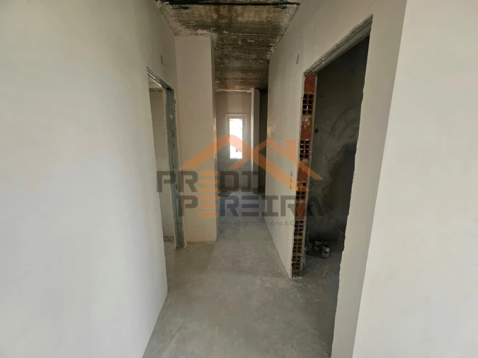 Moradia T4 para Venda em Pontinha e Famões Foto 4