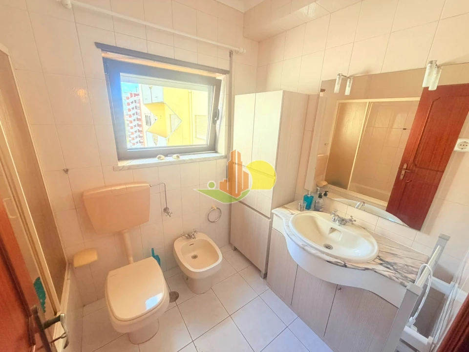 Apartamento T2 para Venda em Buarcos Foto 16