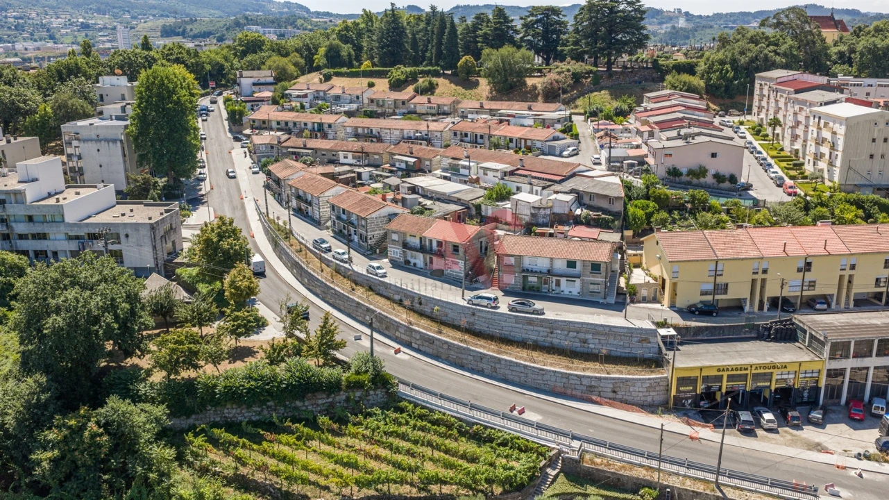 Moradia T2 para Venda em Creixomil Foto 7