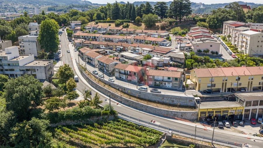 Moradia T2 para Venda em Creixomil Foto 7